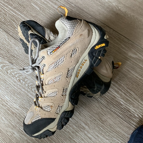 MERRELL Continnum low profile Hiking Shoes - Picture 5 of 13